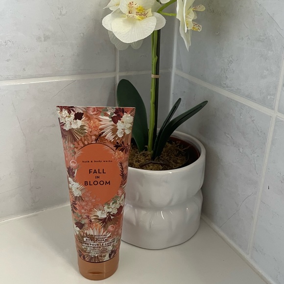 Bath and Body Works Bundle Fall in Bloom Cream and Lotion - Picture 5 of 8